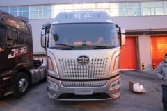 一汽解放 J6E重卡 4X2 AMT牵引车(国六)(CA4180P66K24E6)