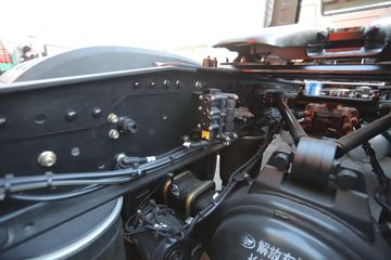 һ����� J6E�ؿ� 4X2 AMTǣ����(����)(CA4180P66K24E6)ͼƬ