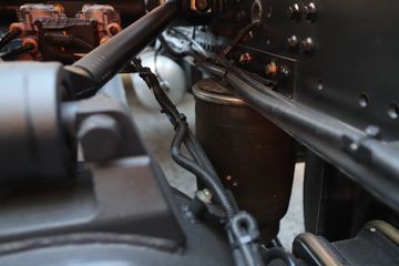 һ����� J6E�ؿ� 4X2 AMTǣ����(����)(CA4180P66K24E6)ͼƬ