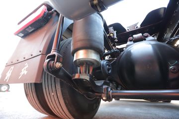 һ����� J6E�ؿ� 4X2 AMTǣ����(����)(CA4180P66K24E6)ͼƬ