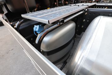 һ����� J6E�ؿ� 4X2 AMTǣ����(����)(CA4180P66K24E6)ͼƬ