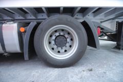 一汽解放 J7重卡 560马力 4X2 AMT自动挡牵引车(国六)(液缓)(CA4180P77K25E6)