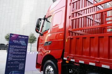 �й����� HOWO TH7�ؿ� 510���� 8X4 8.6�ײ�դʽ�ػ���(����)(ZZ5317CCYV466HF1H)ͼƬ