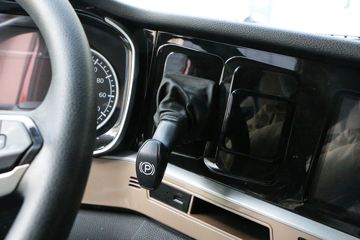 �й����� HOWO TH7�ؿ� 510���� 8X4 8.6�ײ�դʽ�ػ���(����)(ZZ5317CCYV466HF1H)ͼƬ