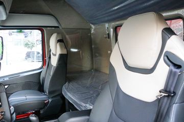 �й����� HOWO TH7�ؿ� 510���� 8X4 8.6�ײ�դʽ�ػ���(����)(ZZ5317CCYV466HF1H)ͼƬ