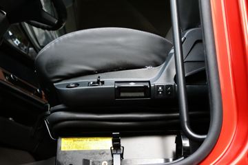 �й����� HOWO TH7�ؿ� 510���� 8X4 8.6�ײ�դʽ�ػ���(����)(ZZ5317CCYV466HF1H)ͼƬ