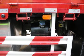 �й����� HOWO TH7�ؿ� 510���� 8X4 8.6�ײ�դʽ�ػ���(����)(ZZ5317CCYV466HF1H)ͼƬ