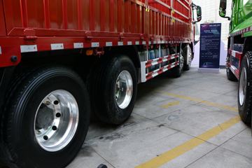 �й����� HOWO TH7�ؿ� 510���� 8X4 8.6�ײ�դʽ�ػ���(����)(ZZ5317CCYV466HF1H)ͼƬ