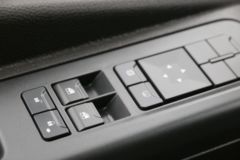 上汽红岩 杰豹H6 标载版 240马力 4X2 9.8米厢式载货车(国六)(CQ5187XXYEY05711J) 上汽红岩 杰豹H6 标载版 240马力 4X2 9.8米厢式载货车(国六)(CQ5187XXYEY05711J)