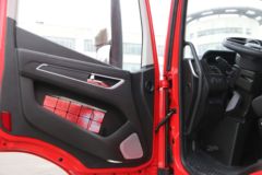 上汽红岩 杰豹H6 标载版 240马力 4X2 9.8米厢式载货车(国六)(CQ5187XXYEY05711J) 上汽红岩 杰豹H6 标载版 240马力 4X2 9.8米厢式载货车(国六)(CQ5187XXYEY05711J)