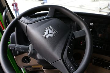 �������� HOWO TX�ؿ� 6X4 ���綯��ж��ͼƬ