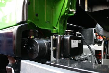 �������� HOWO TX�ؿ� 6X4 ���綯��ж��ͼƬ