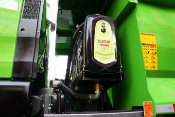 �������� HOWO TX�ؿ� 6X4 ���綯��ж��ͼƬ