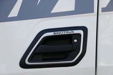 �й����� HOWO MAX 330���� 6X2 9.55���Ű���ʽ�ػ���(����)ͼƬ