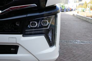 �й����� HOWO MAX 330���� 6X2 9.55���Ű���ʽ�ػ���(����)ͼƬ