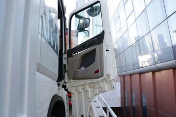 �й����� HOWO MAX 330���� 6X2 9.55���Ű���ʽ�ػ���(����)ͼƬ