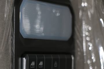 �й����� HOWO MAX 330���� 6X2 9.55���Ű���ʽ�ػ���(����)ͼƬ