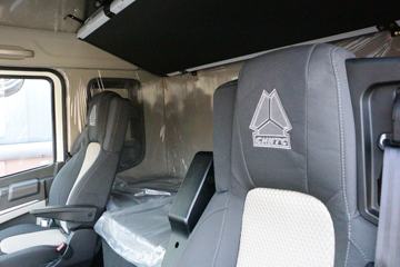 �й����� HOWO MAX 330���� 6X2 9.55���Ű���ʽ�ػ���(����)ͼƬ