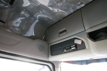 �й����� HOWO MAX 330���� 6X2 9.55���Ű���ʽ�ػ���(����)ͼƬ