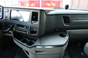 �й����� HOWO MAX 330���� 6X2 9.55���Ű���ʽ�ػ���(����)ͼƬ