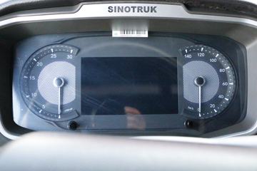 �й����� HOWO MAX 330���� 6X2 9.55���Ű���ʽ�ػ���(����)ͼƬ