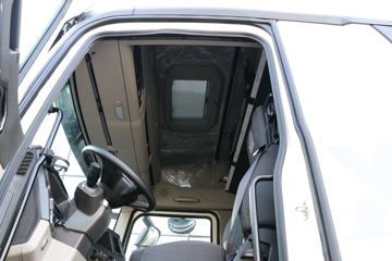 �й����� HOWO MAX 330���� 6X2 9.55���Ű���ʽ�ػ���(����)ͼƬ