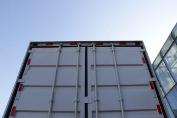 �й����� HOWO MAX 330���� 6X2 9.55���Ű���ʽ�ػ���(����)ͼƬ