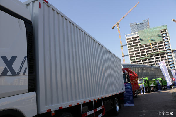 重汽豪沃(HOWO) HOWO Max 载货车