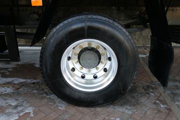 �й����� HOWO MAX 330���� 6X2 9.55���Ű���ʽ�ػ���(����)ͼƬ