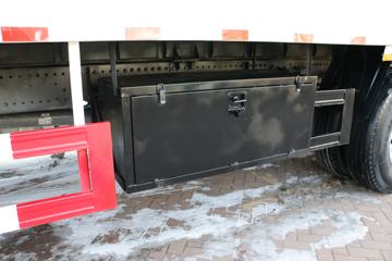 �й����� HOWO MAX 330���� 6X2 9.55���Ű���ʽ�ػ���(����)ͼƬ