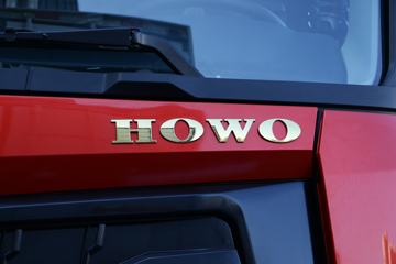 �й����� HOWO MAX 490���� 8X4 9.55���Ű��դʽ�ػ���(����)(ZZ5317CCYV446KF1)ͼƬ