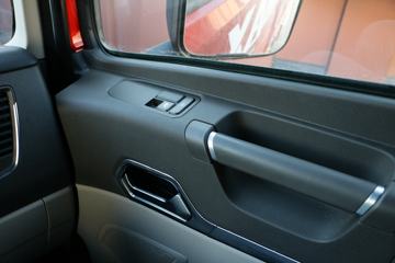 �й����� HOWO MAX 490���� 8X4 9.55���Ű��դʽ�ػ���(����)(ZZ5317CCYV446KF1)ͼƬ