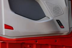 中国重汽 HOWO MAX 490马力 8X4 9.55米排半仓栅式载货车(国六)(ZZ5317CCYV446KF1)