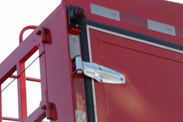 �й����� HOWO MAX 490���� 8X4 9.55���Ű��դʽ�ػ���(����)(ZZ5317CCYV446KF1)ͼƬ