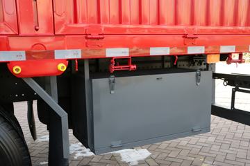 �й����� HOWO MAX 490���� 8X4 9.55���Ű��դʽ�ػ���(����)(ZZ5317CCYV446KF1)ͼƬ