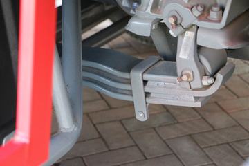 �й����� HOWO MAX 490���� 8X4 9.55���Ű��դʽ�ػ���(����)(ZZ5317CCYV446KF1)ͼƬ