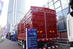 中国重汽 HOWO TX 270马力 4X2 6.75米排半仓栅式载货车(国六)(ZZ5187CCYK501GF1)