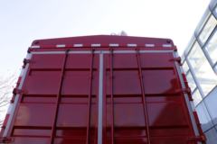 中国重汽 HOWO TX 270马力 4X2 6.75米排半仓栅式载货车(国六)(ZZ5187CCYK501GF1)