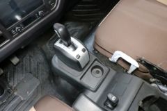 青岛解放 JK6中卡 领航版 260马力 4X2 9.75米AMT自动挡厢式载货车(国六)(CA5180XXYP28K2L8E6A80)