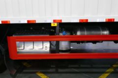 青岛解放 JK6重卡 领航版 320马力 6X2 9.8米厢式载货车(国六)(CA5250XXYP28K1L8T3AE6)