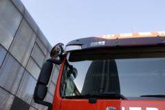 中国重汽 汕德卡SITRAK G7重卡 540马力 8X4 8.6米AMT自动档栏板载货车(国六)