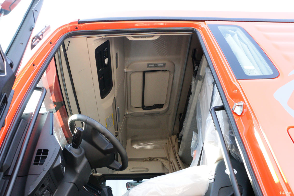 й ǵ¿SITRAK G7ؿ 540 8X4 8.6AMTԶػ()ʻ                                               