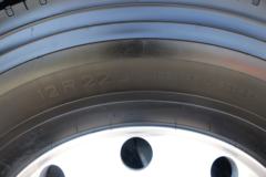 中国重汽 汕德卡SITRAK G7重卡 540马力 8X4 8.6米AMT自动档栏板载货车(国六)