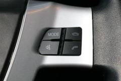 1台悍V 7.7米载货车成功交付客户