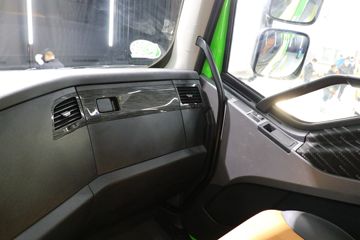 һ����� ��J6P�ؿ� 2021�� ���ʰ� 460���� 8X4 6.5��AMT�Զ�����ж��(����)(CA3310P66K24L1T4E6)ͼƬ