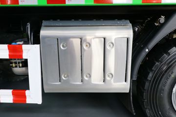 һ����� ��J6P�ؿ� 2021�� ���ʰ� 460���� 8X4 6.5��AMT�Զ�����ж��(����)(CA3310P66K24L1T4E6)ͼƬ