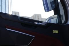 中国重汽 黄河 X7重卡 490马力 4X2 AMT自动挡牵引车(国六)(ZZ4187W361XF1)