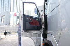 中国重汽 黄河 X7重卡 490马力 4X2 AMT自动挡牵引车(国六)(ZZ4187W361XF1)