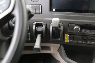 �й����� HOWO Max�ؿ� 480���� 6X4 AMT�Զ���ǣ����(����)(ZZ4257V344KF1)ͼƬ