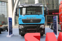中国重汽 HOWO TX重卡 6X4纯电动牵引车